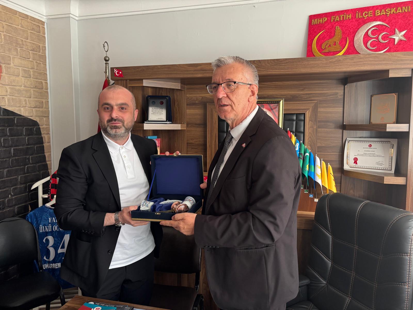 ADALET VE KALKINMA PARTİSİ FATİH İLÇE BAŞKANI SN. FATİH KARAİSMAİLOĞLU HAYIRLI OLSUN ZİYARETİNDE BULUNDU